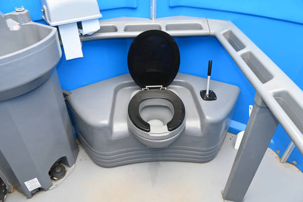 Portable Toilet Options We Offer in Lawrenceburg, IN